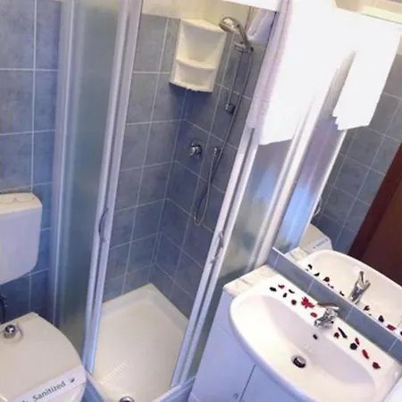 Comfortable Flat With Pool In A Excellent Location Apartment *